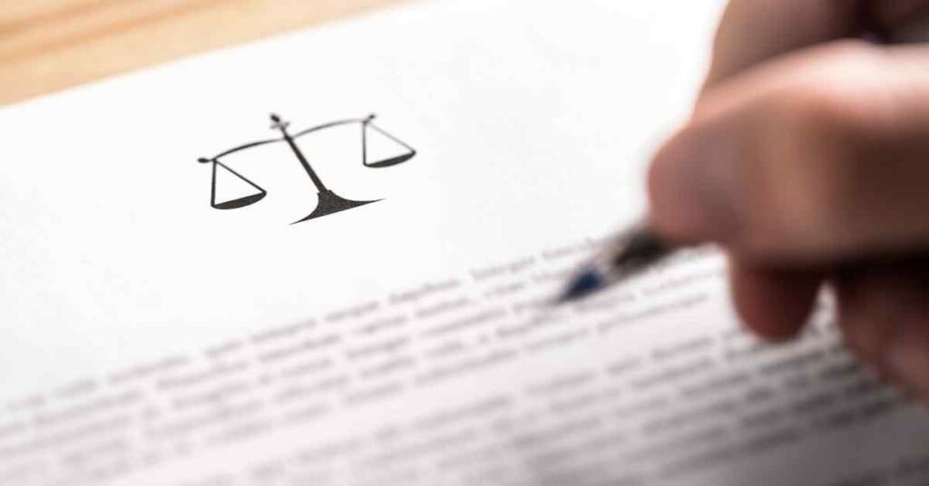legal notice in Karachi